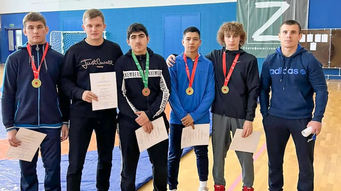 Борцы из Люберец выиграли 5 медалей на чемпионате Подмосковья по греко‑римской борьбе