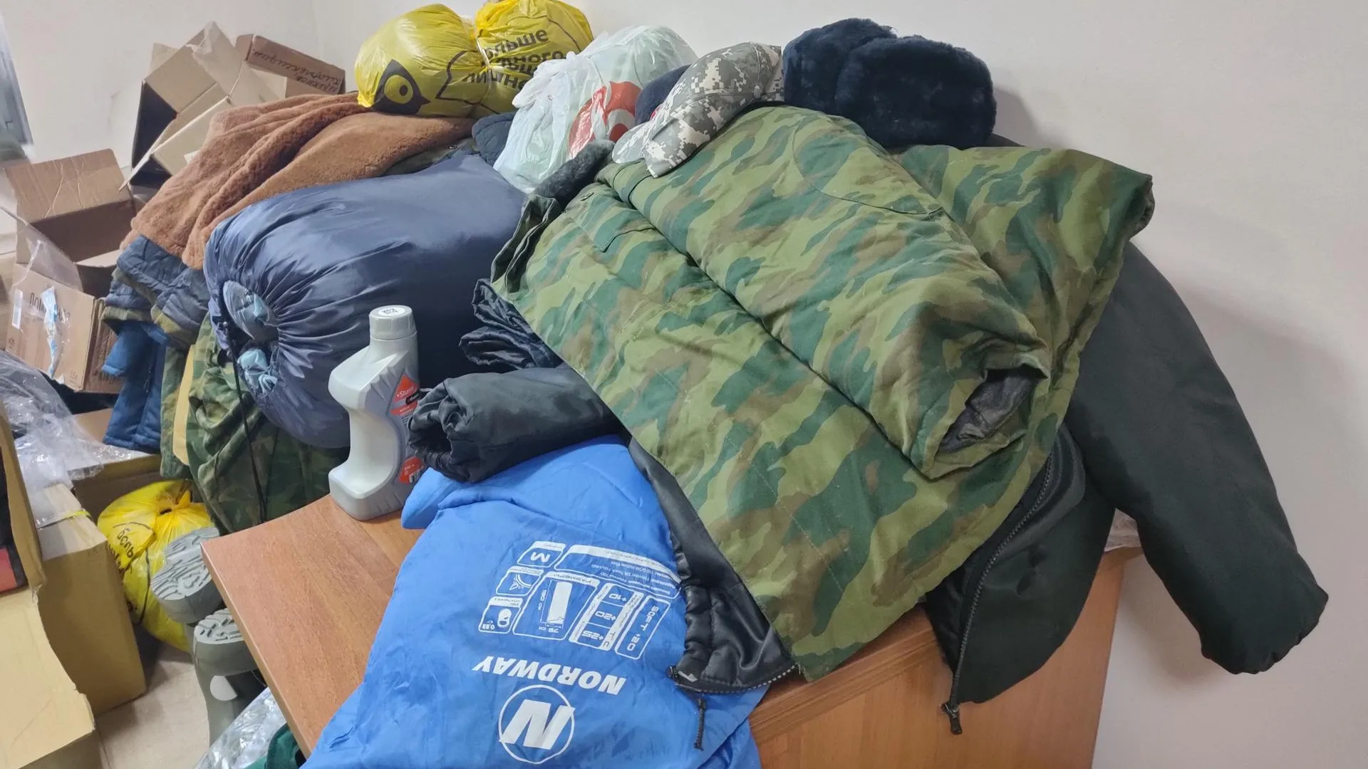 В Бронницах собирают вещи, продукты и медикаменты для отправки в зону СВО