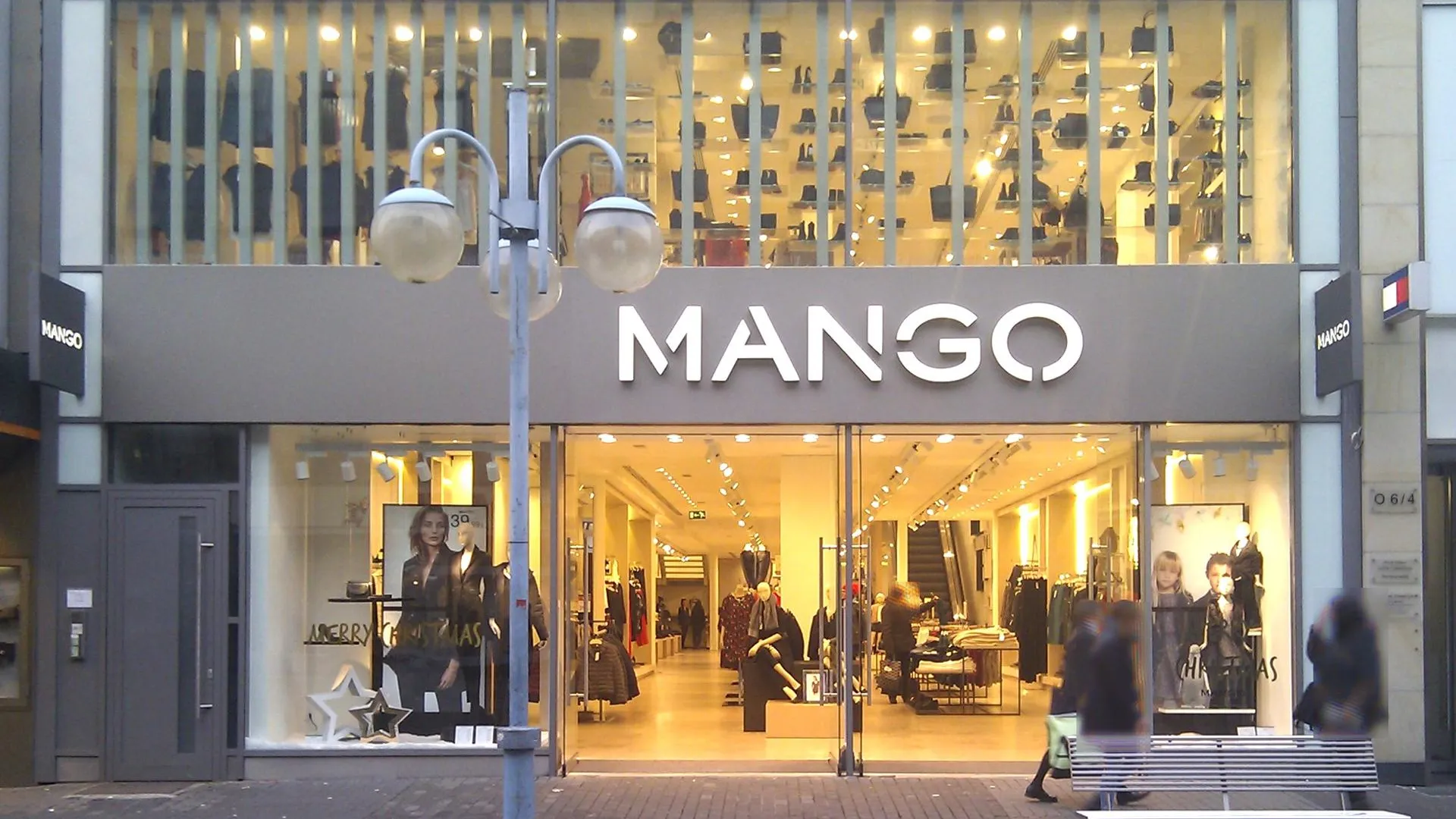 Погиб основатель сети магазинов Mango Исак Андик