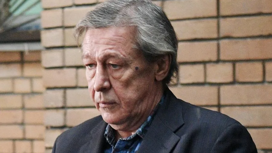 Актер Михаил Ефремов хотел откосить от тюрьмы, поехав в зону СВО