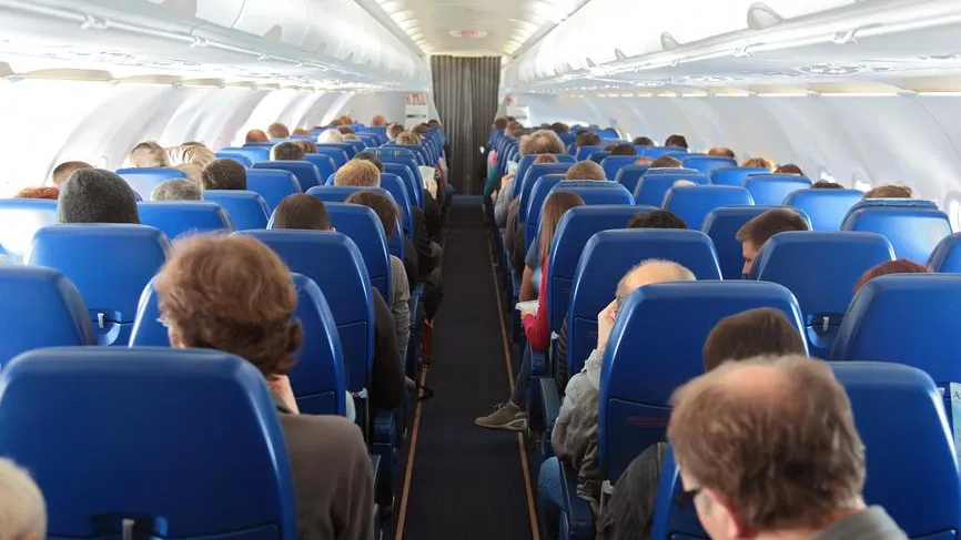 В России предложили создать единый черный список авиадебоширов