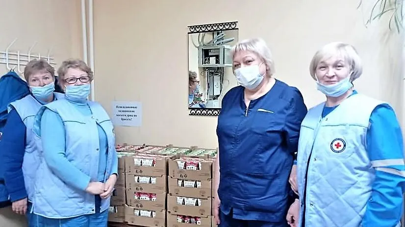 Депутаты в Люберцах передали врачам порядка 900 л йогурта
