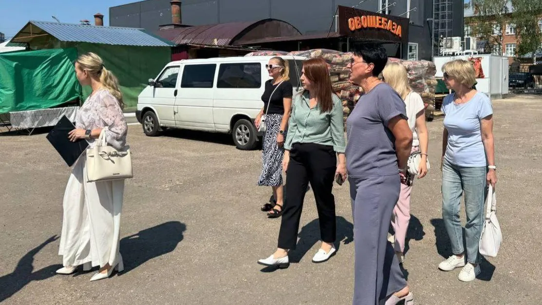 Замглавы Павловского Посада на еженедельном обходе проверила содержание округа