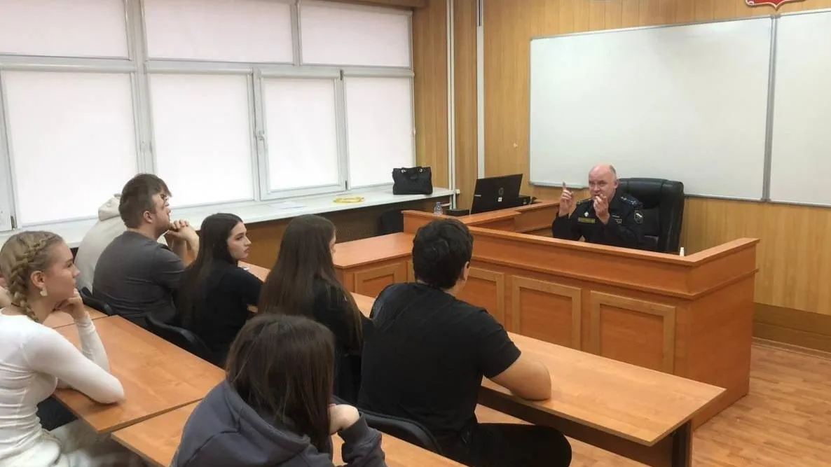 Судебные приставы провели антикоррупционную встречу со студентами в Красногорске