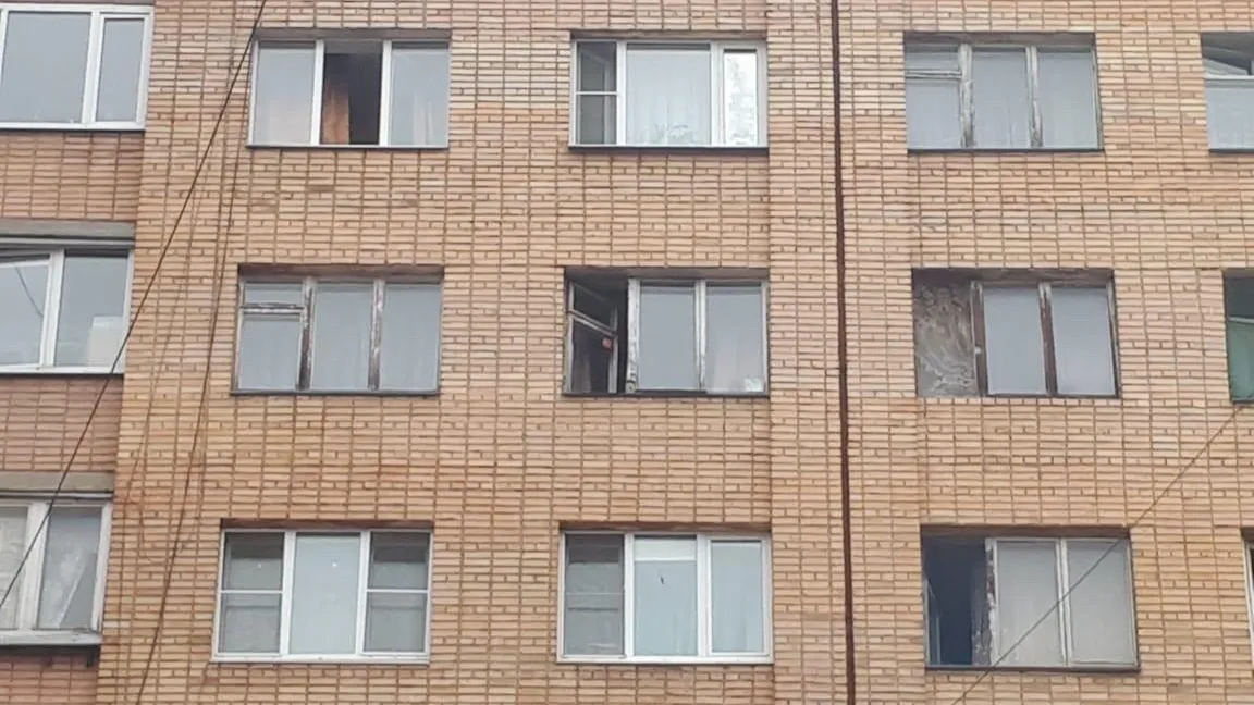 Мужчина пытался выпрыгнуть с 7 этажа в микрорайоне Климовск Подольска