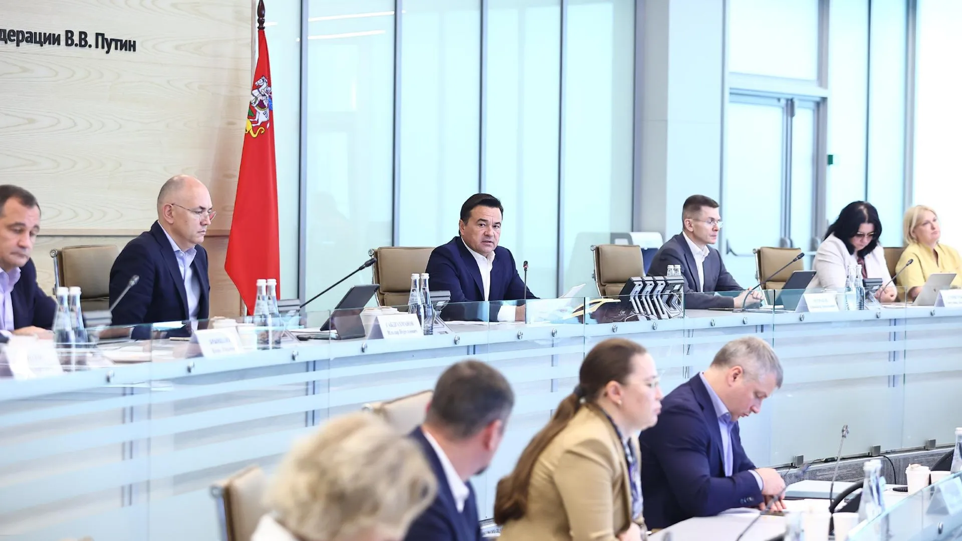 Губернатор Подмосковья: важно обеспечить работу бизнеса на общественных пространствах