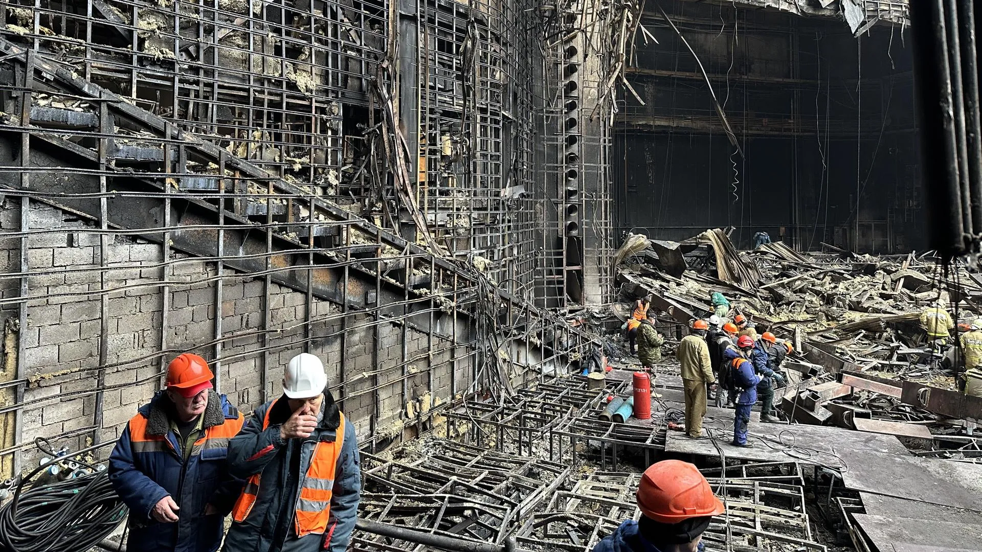 Франция ввела наивысший уровень террористической угрозы