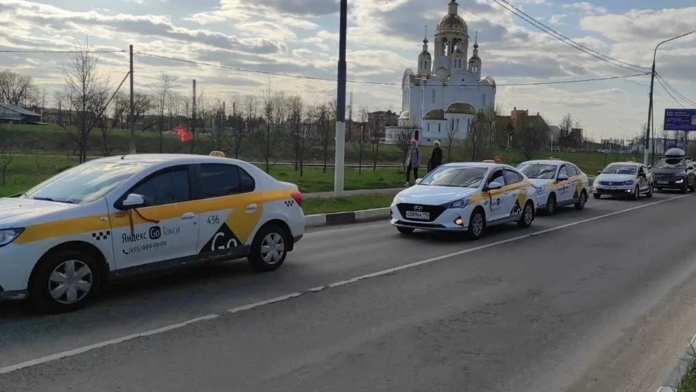 В Подмосковье увеличили лимит бесплатного такси для ветеранов