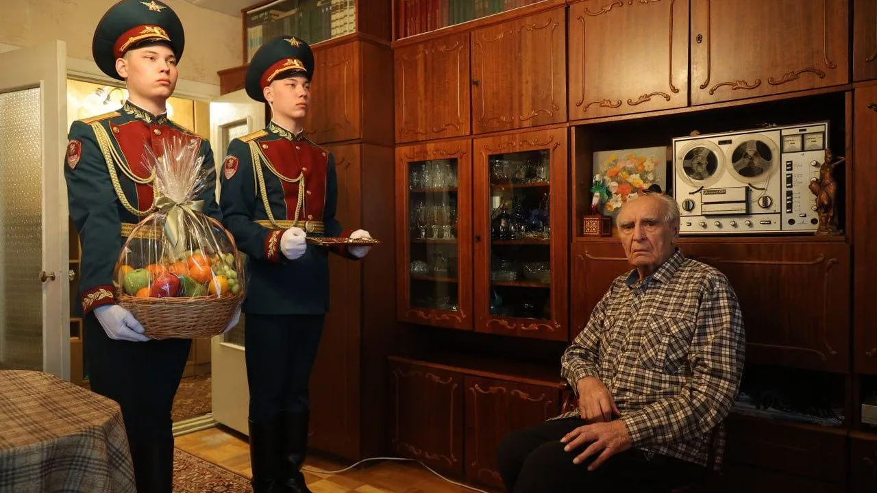Ветерана Великой Отечественной войны из Балашихи поздравили с вековым юбилеем