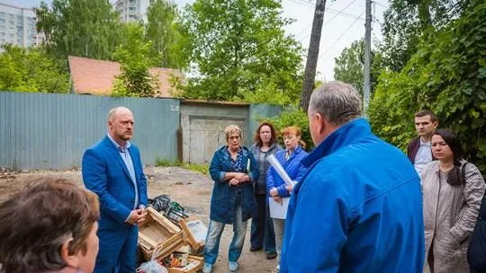 Цветники и скамейки появятся на месте стихийной свалки в микрорайоне Кучино Балашихи