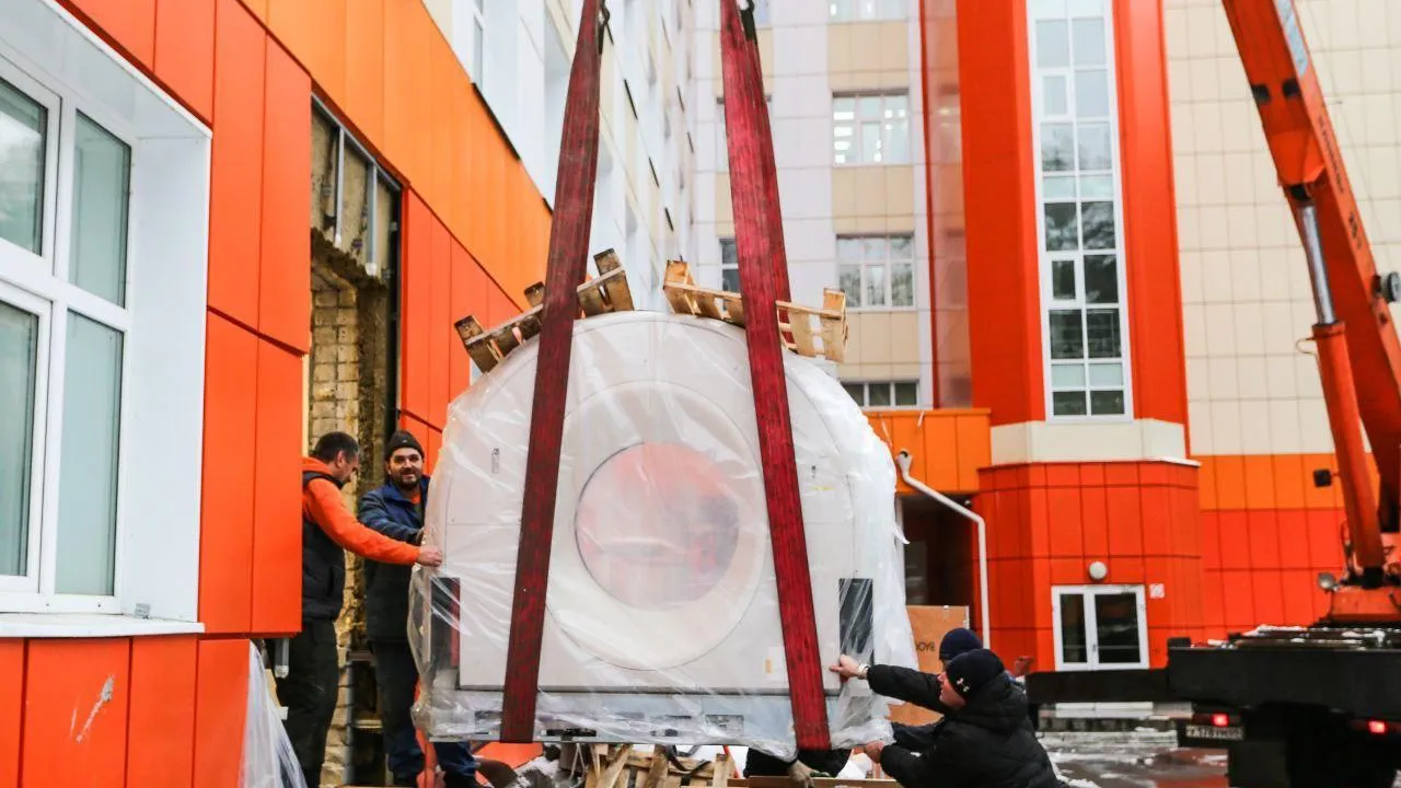 В больницу Дубны доставили новый высокотехнологичный компьютерный томограф