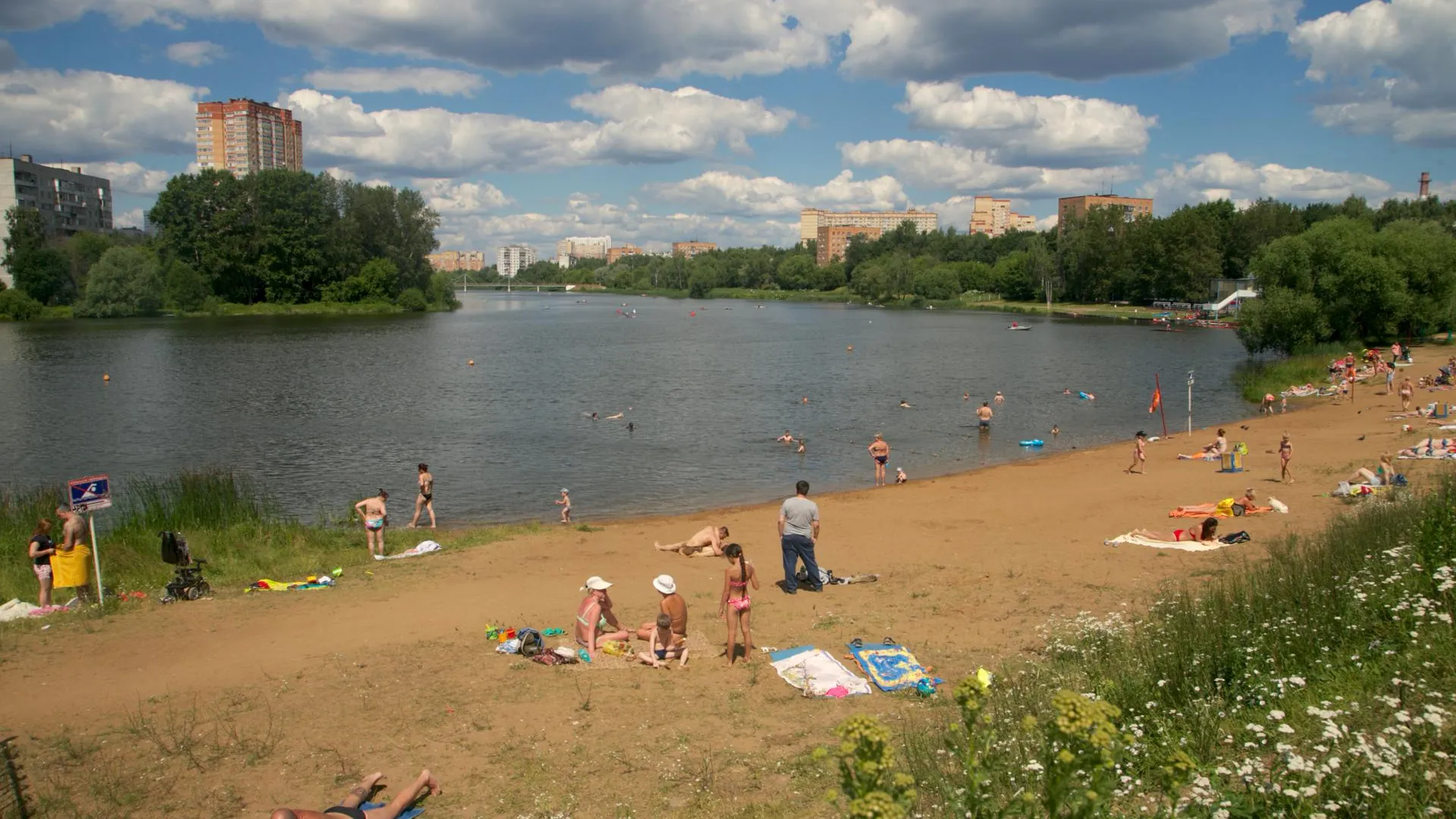 35 мест отдыха у воды привели в порядок в Подмосковье по результатам летних проверок