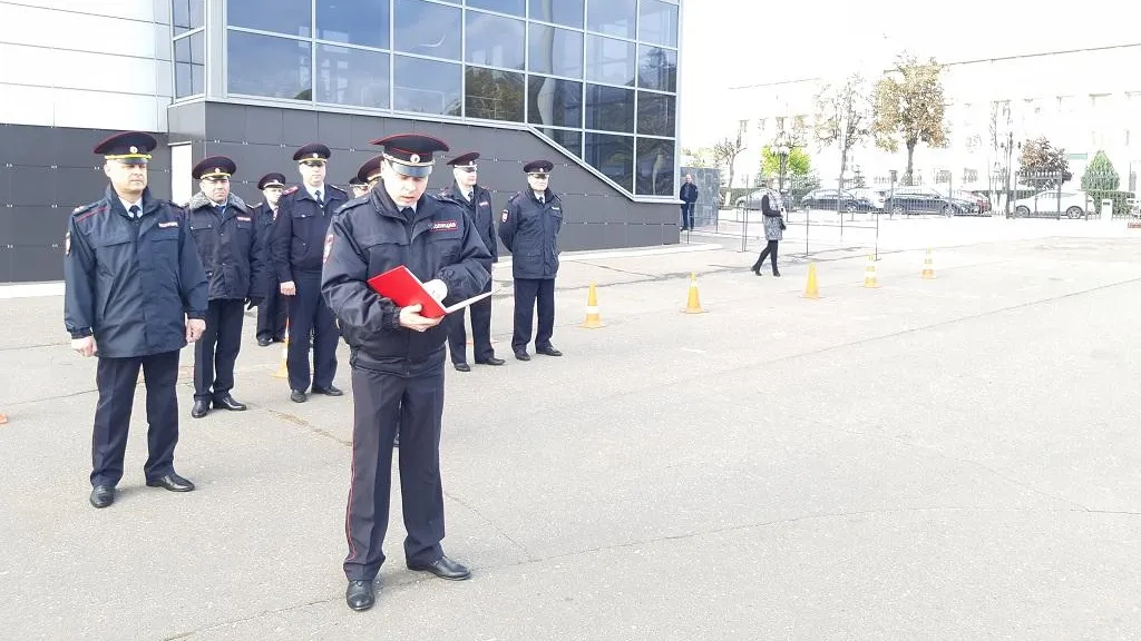 Развод комплексных сил полиции провели в Люберцах для пропаганды борьбы с преступностью