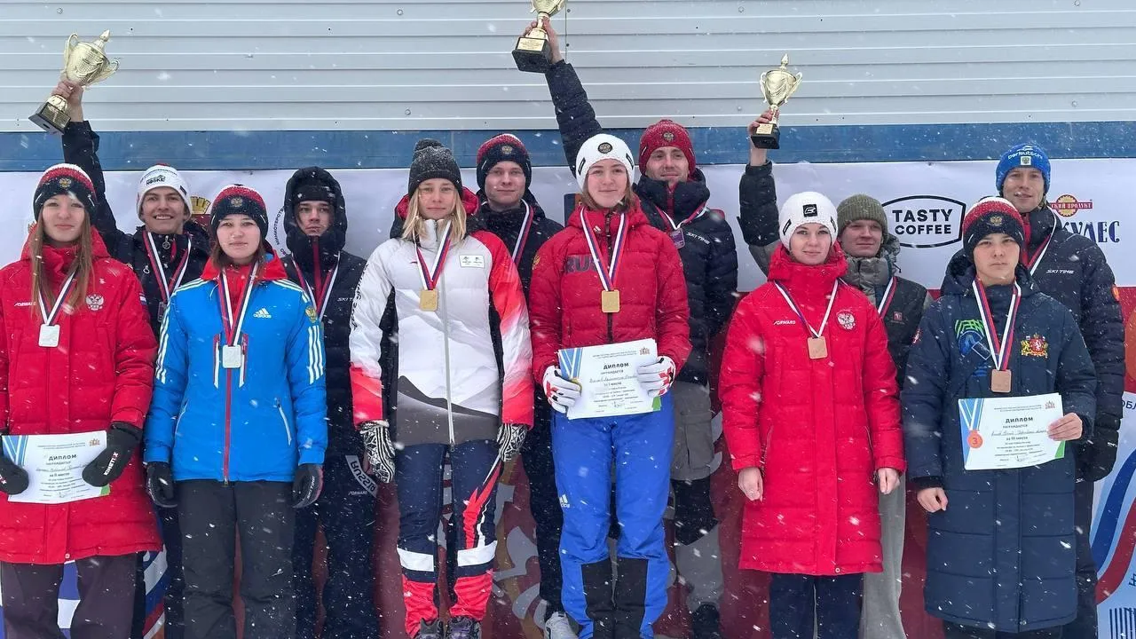 Сборная Подмосковья выиграла золото и бронзу на этапах Кубка России по прыжкам с трамплина