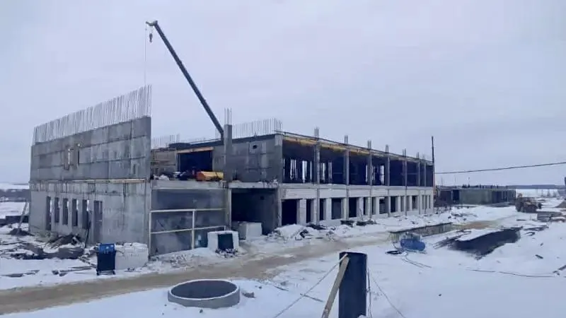 Строительная готовность пристройки к школе в Солнечногорске составляет более 50%