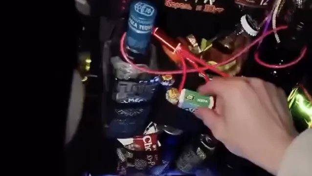 «Пулеметное такси!»: видео из транспорта «все включено» с баром во Владивостоке