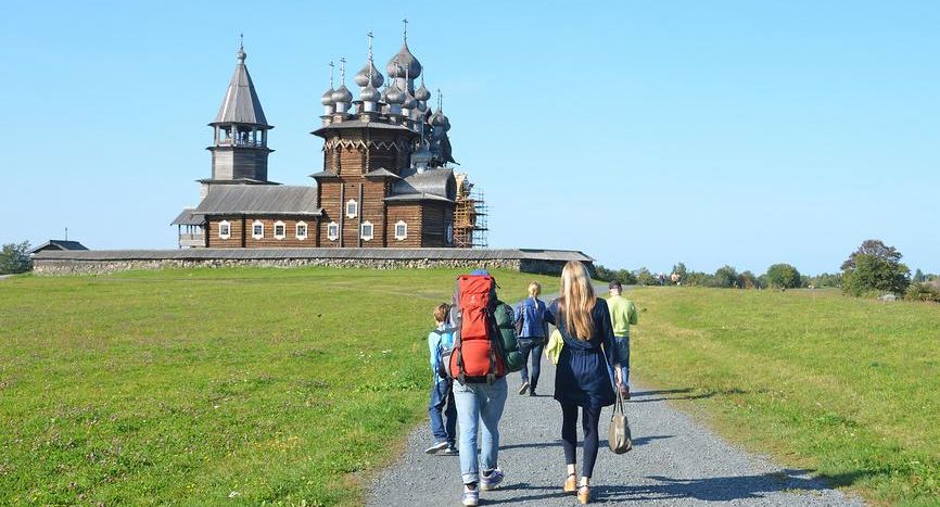 Эксперт Осипова: спрос на путешествия по России вырос на 60% за год
