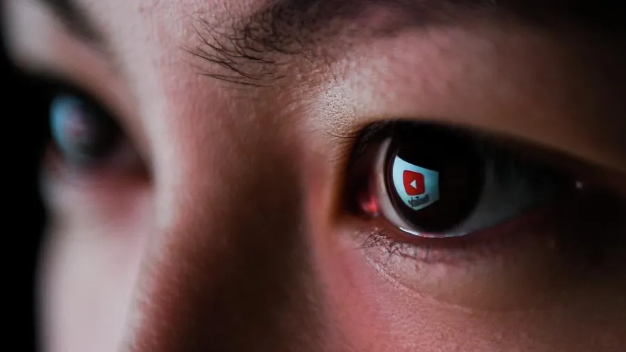 Суд впервые в России оштрафовал за лайки под роликами на YouTube