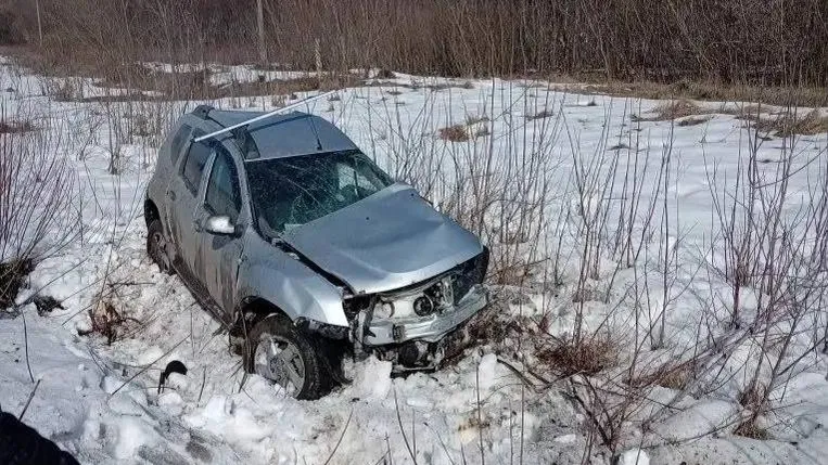 Два человека погибли после столкновения поезда и легковушки под Рязанью