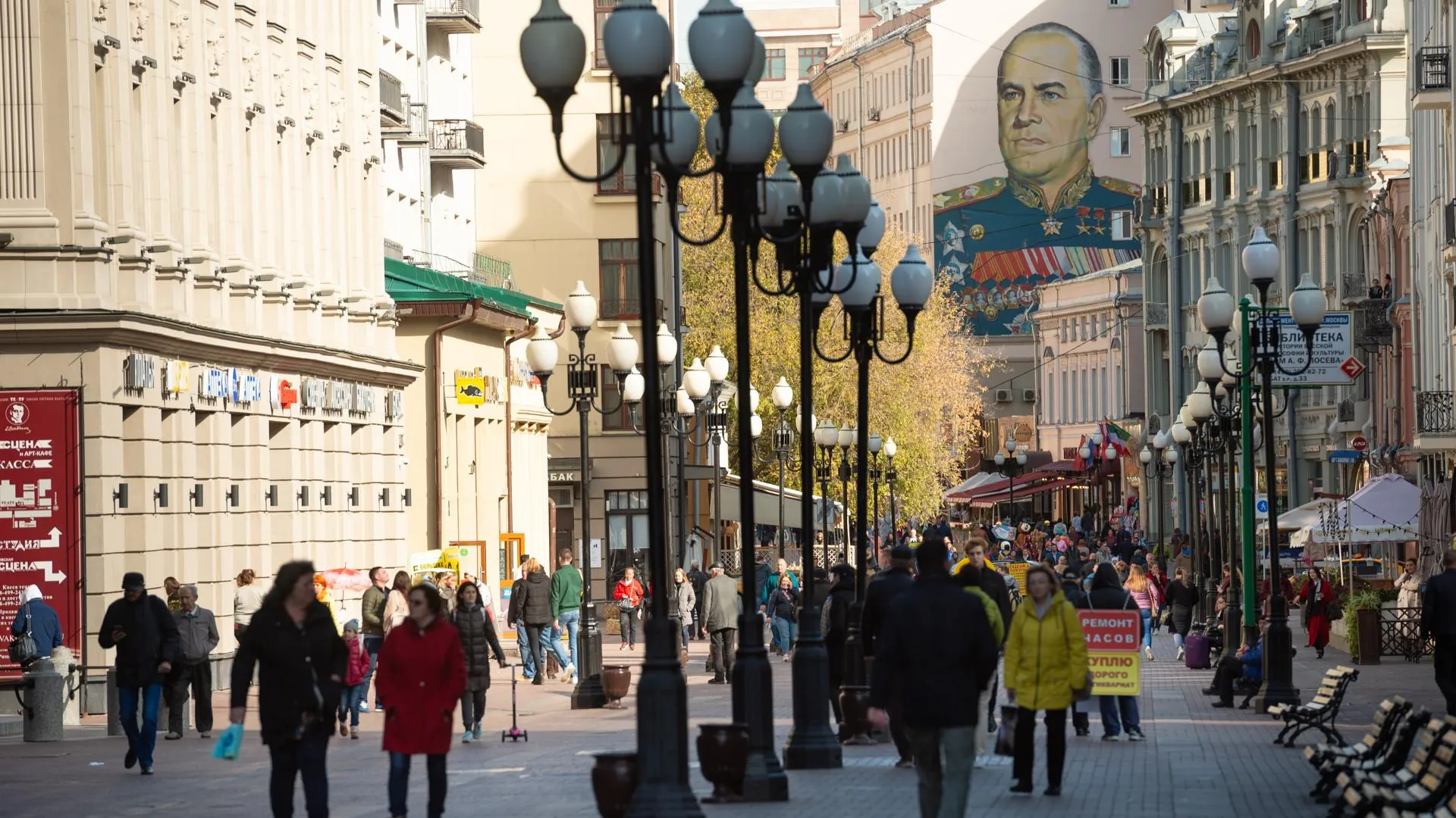 Более 20 тыс опор освещения установят в Москве в 2020 году