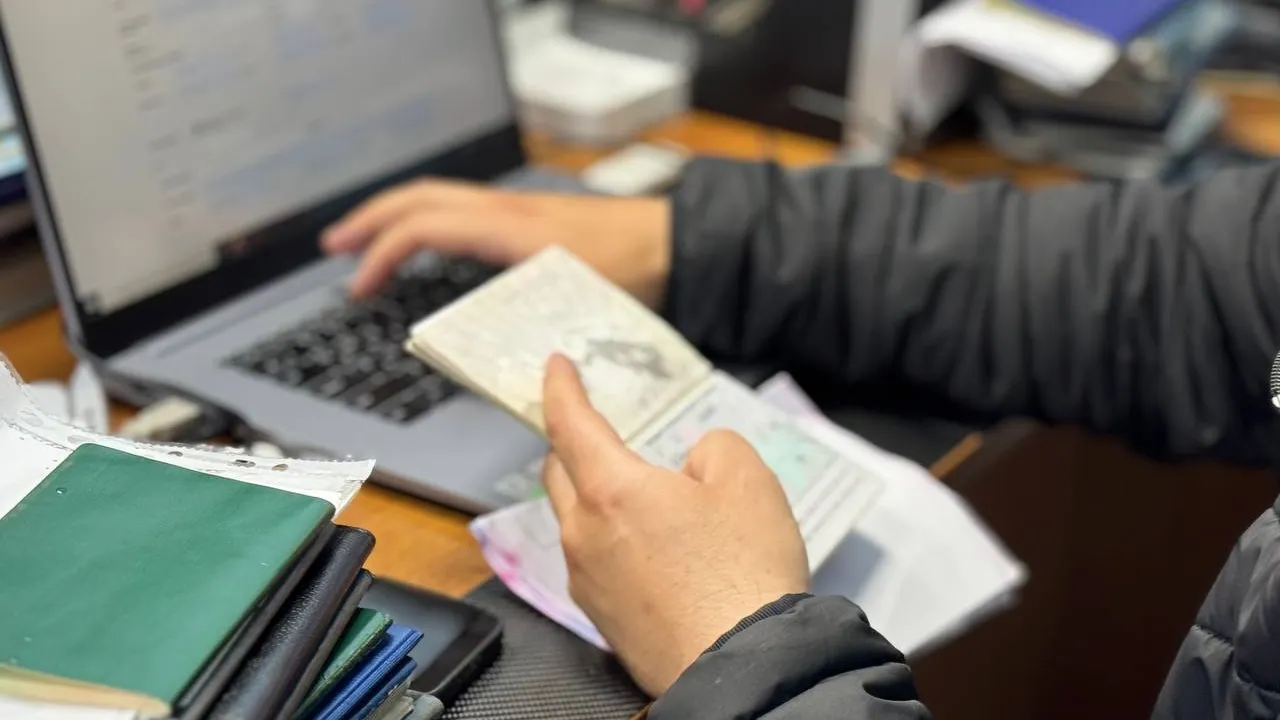 Работодателям рекомендовали проверять патент при найме на работу иностранца