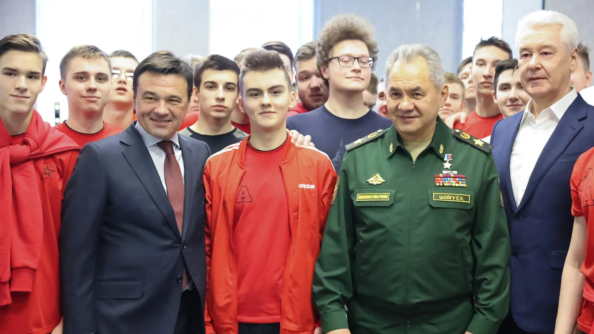 Воробьев сообщил, что центр «Авангард» сможет принимать на обучение девушек
