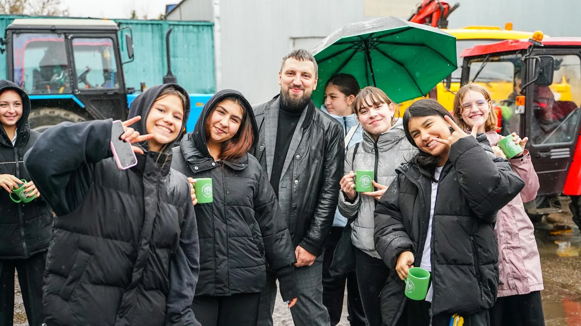 Школьники Химок познакомились с работой коммунальных служб города