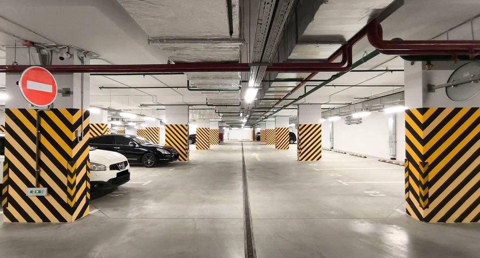 Автомобилисты могут приобрести 36 машино-мест в ВАО