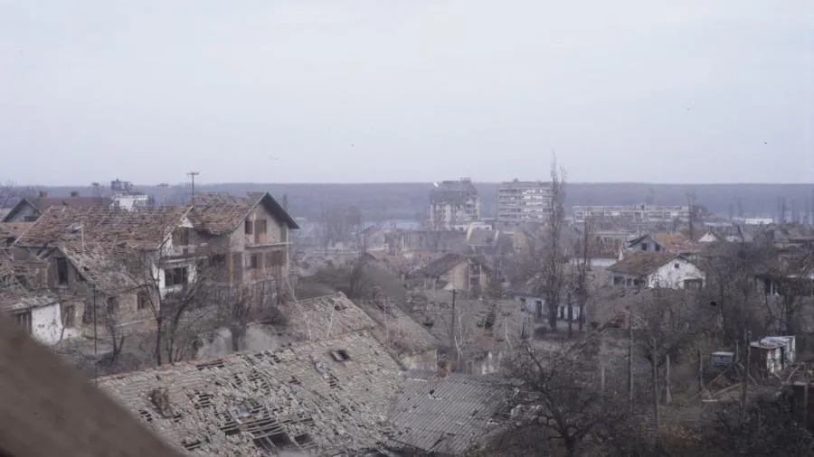 Акушер Ильин принял более 300 родов в период НАТОвских бомбардировок Югославии
