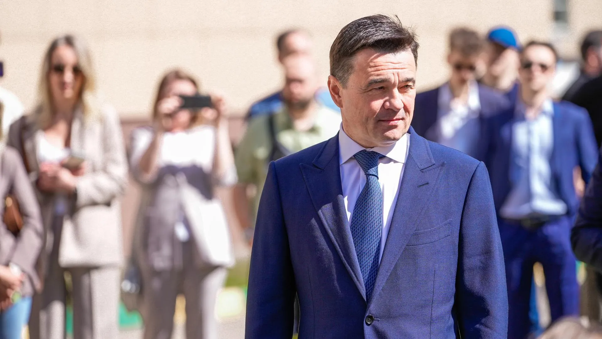 Воробьев поздравил с последним звонком учеников реутовской СОШ № 10