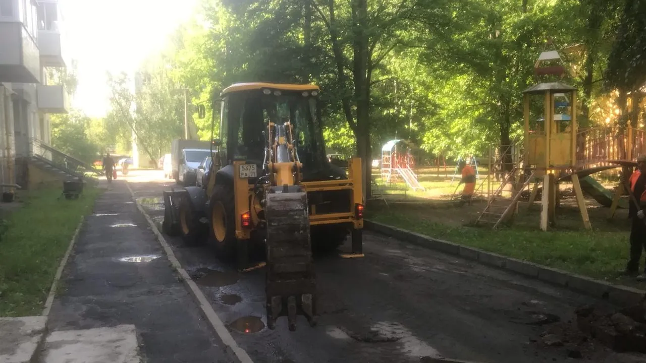 В микрорайоне Климовск Подольска начали благоустраивать дворы на улице Школьная