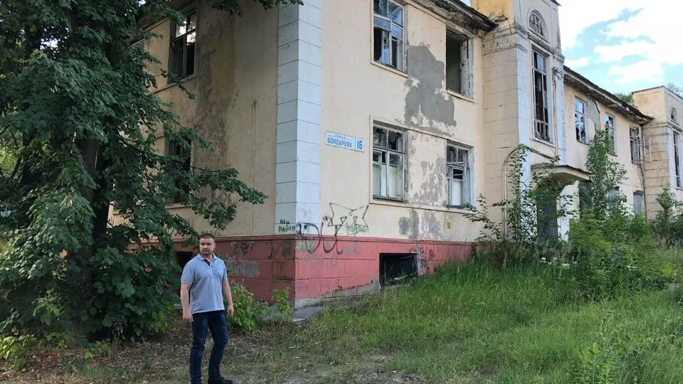 Активисты ОНФ возьмут под контроль ситуацию с аварийными домами в Дзержинском