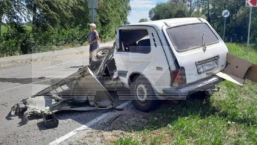 Танк раздавил «Ниву» вместе с водителем в Белгородской области