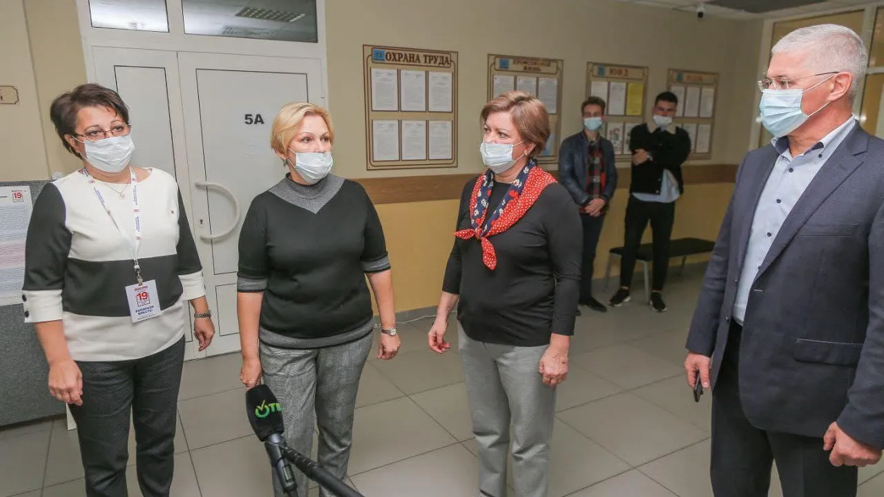 Лариса Лазутина и Дмитрий Голубков проверили работу участков в Заречье и Новоивановском