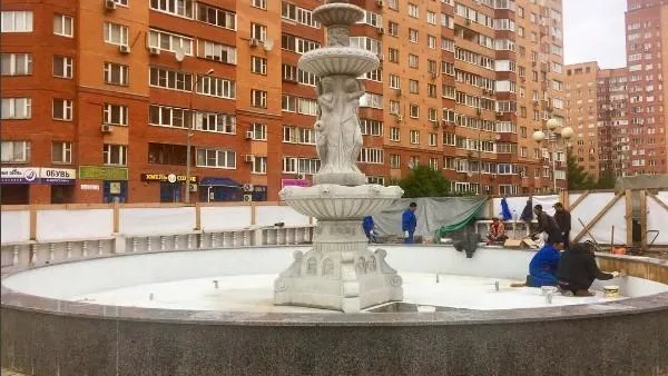 Фонтан на улице Лесная в Дзержинском начнет работу в среду