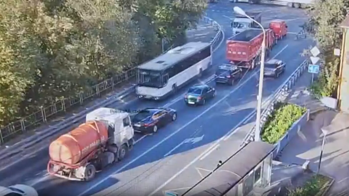 Дороги Подмосковья в среду вечером загружены на 6 баллов