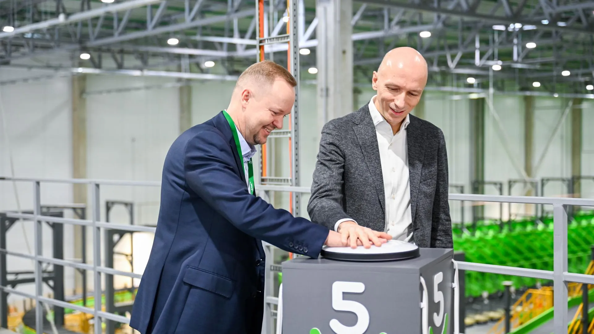 Крупнейший логистический центр 5Post открыли в Ленинском округе