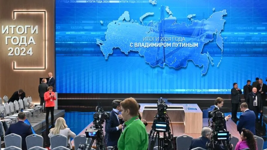 Началась прямая линия с Владимиром Путиным