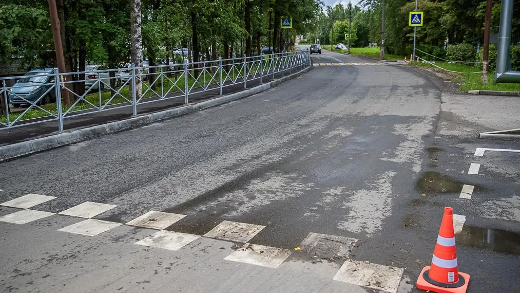 В Одинцовском округе проверили ремонт дороги к поселку Часцы