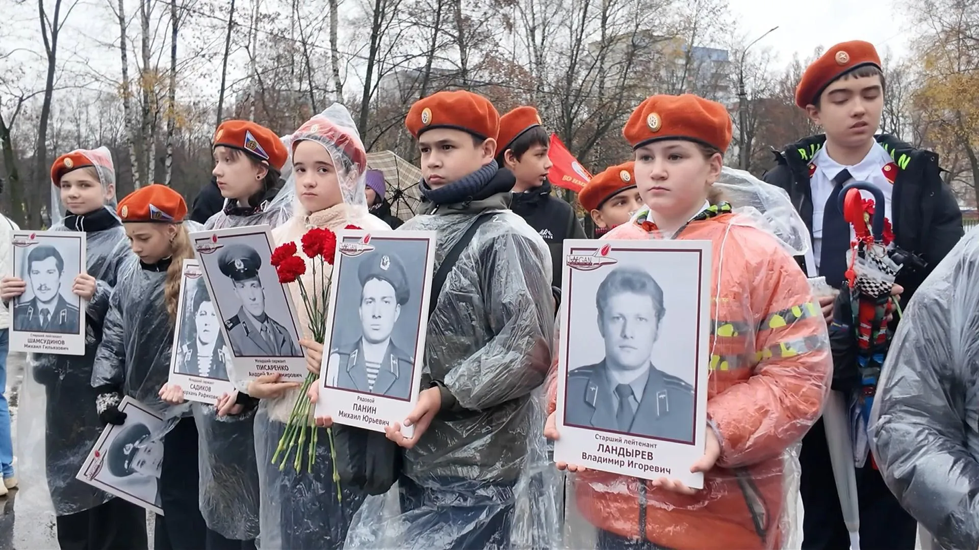 На здании Раменской школы № 19 открыта мемориальная доска