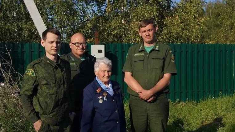 В Подольске 90‑летней участнице ВОВ бесплатно привезли дрова