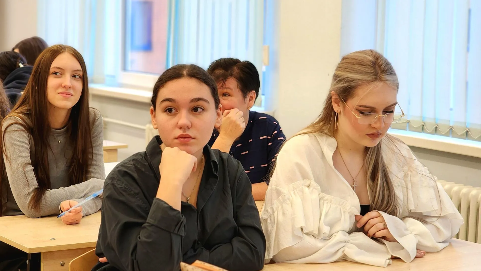 В школах Подмосковья запустили песни о ВОВ вместо звонков