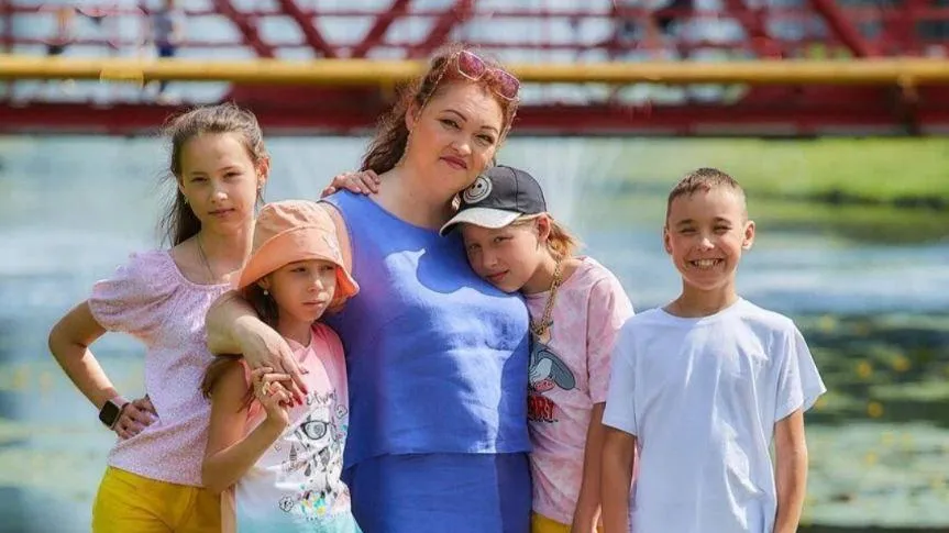 Порядка 300 детей в Щелкове, Фрязине, Лосино‑Петровском воспитываются в приемных семьях