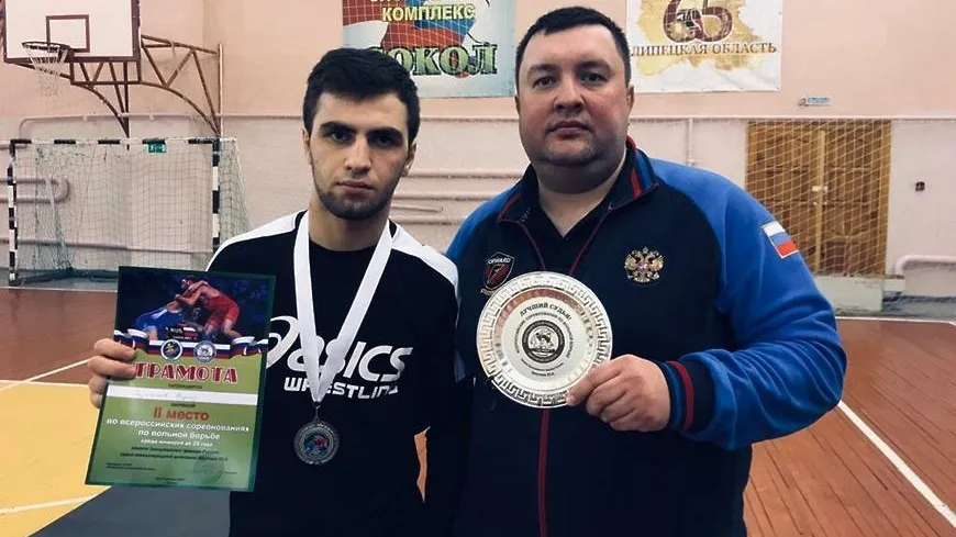 Спортсмен из Котельников завоевал серебро на соревнованиях по вольной борьбе