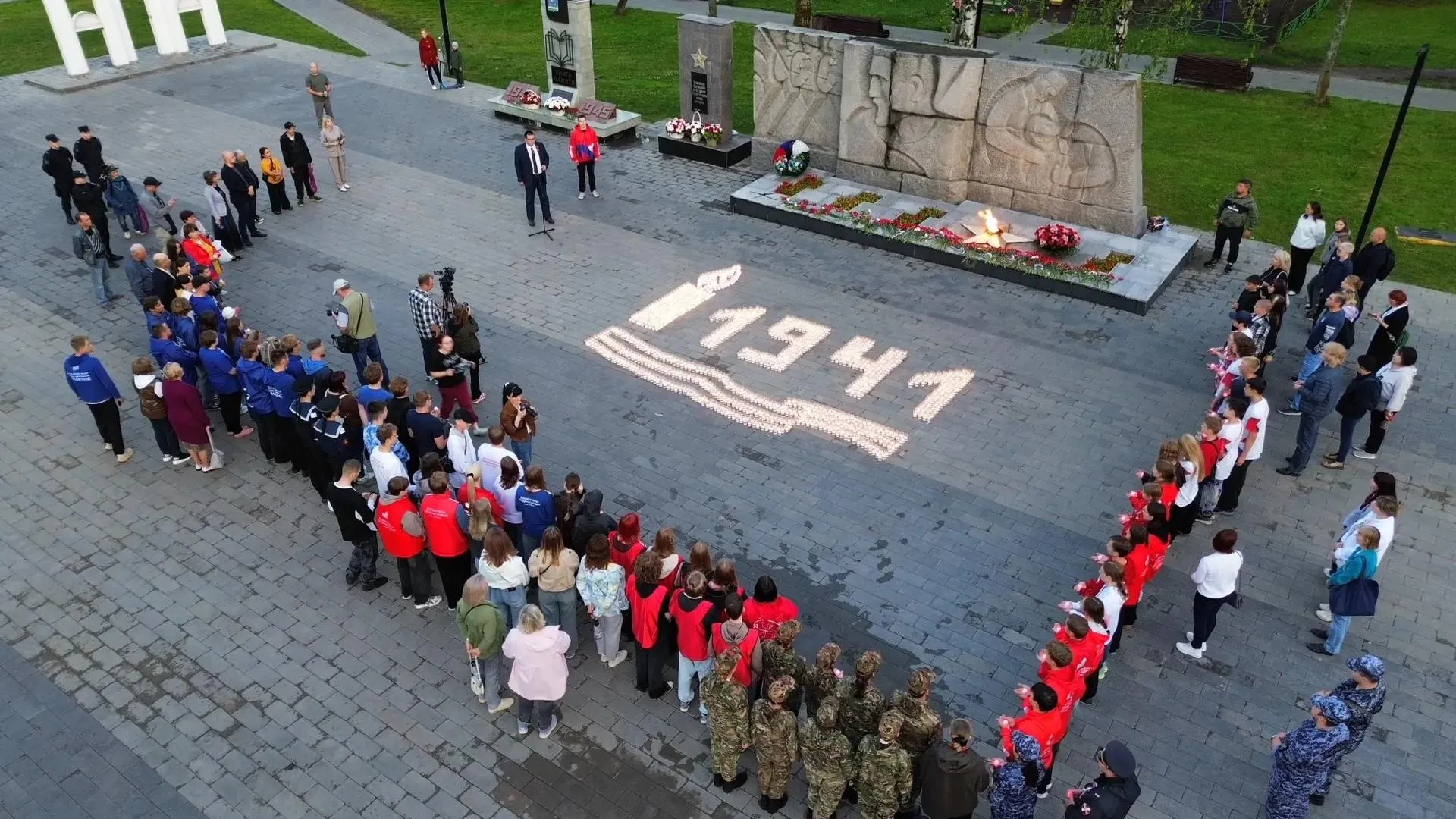 В Ступине 22 июня зажгли 1 500 свечей в День памяти и скорби
