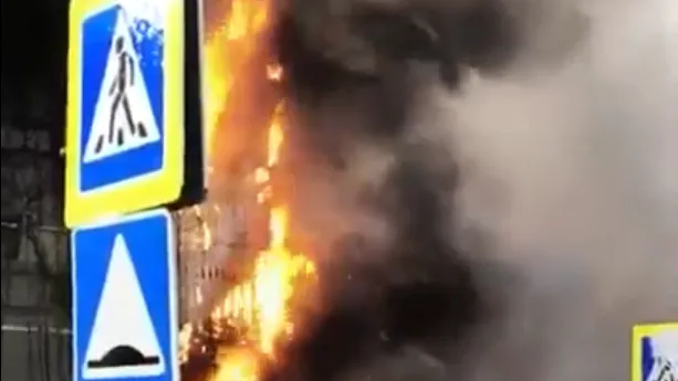 В Сети появились видео пожара в ТЦ «МЕГА Белая Дача»