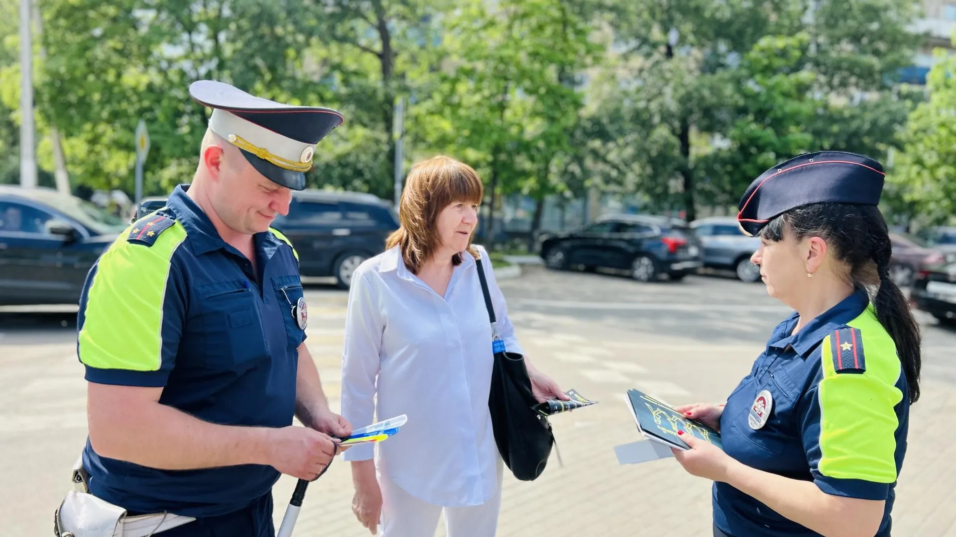 Автоинспекторы Одинцова провели акцию «Пешеходный переход»
