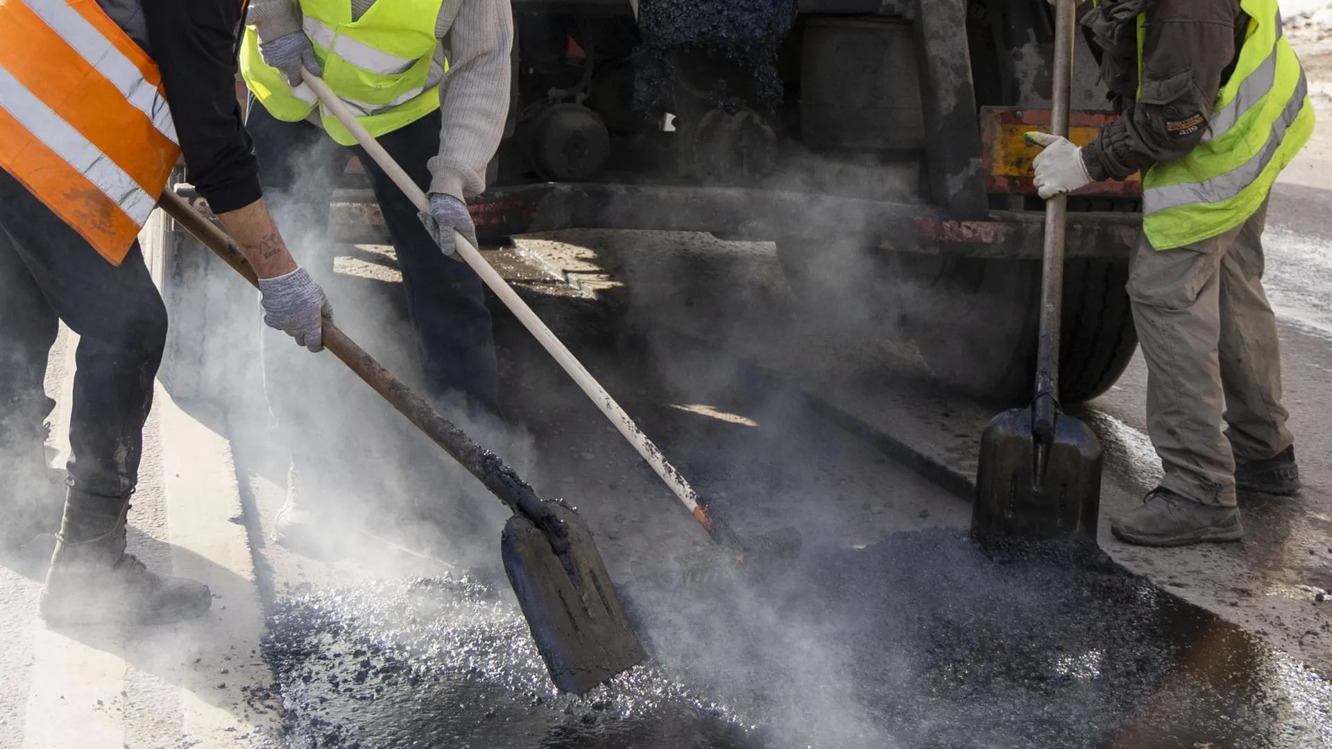 В Электростали с начала года заделали более 2 000 кв м ям
