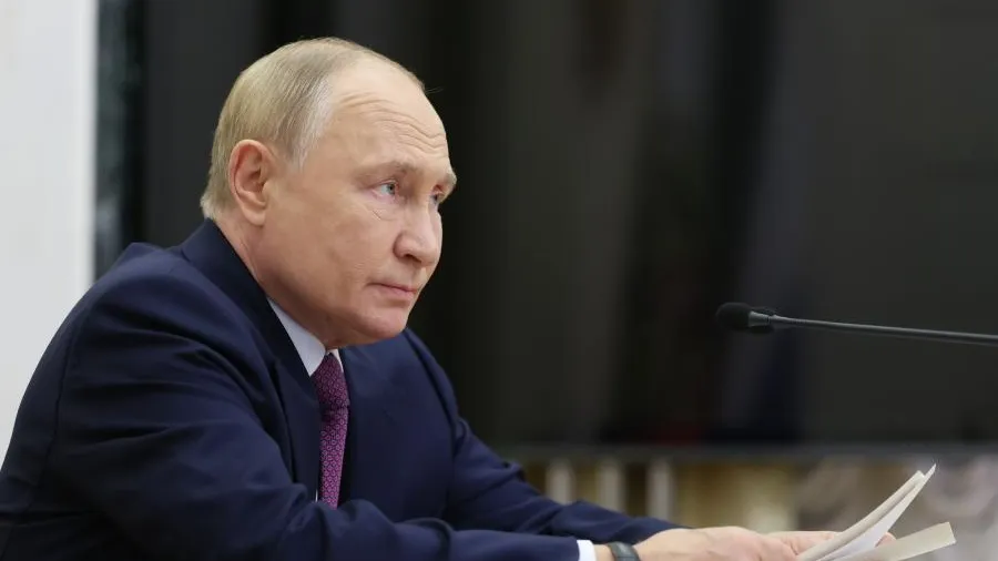 Президент Владимир Путин прислал венок на прощание с Вячеславом Добрыниным