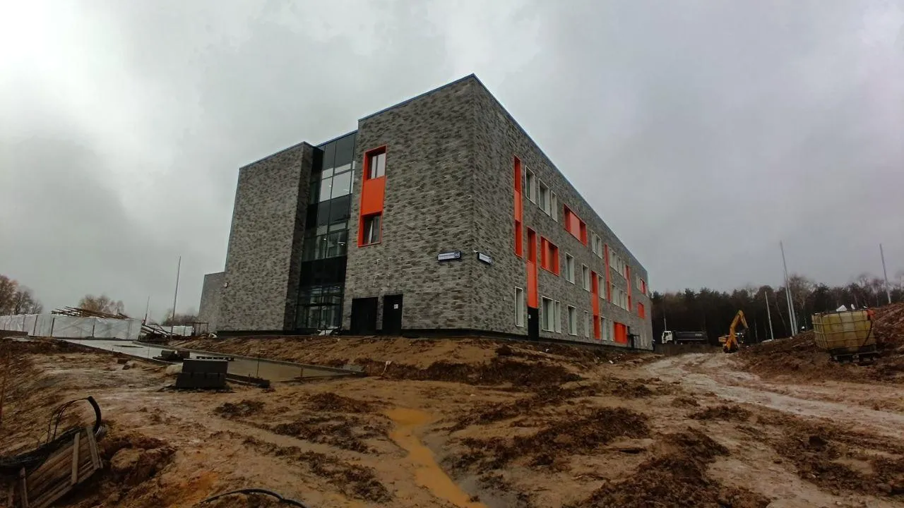 Школу для ребят из «Новой Щербинки» в Подольске достроят к концу года